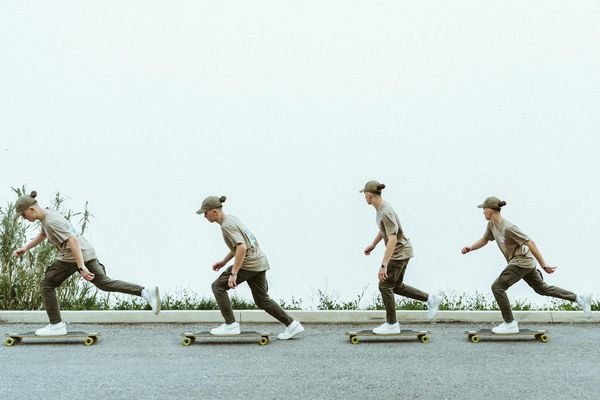 A series of abstract shapes representing a logical sequence of movements.